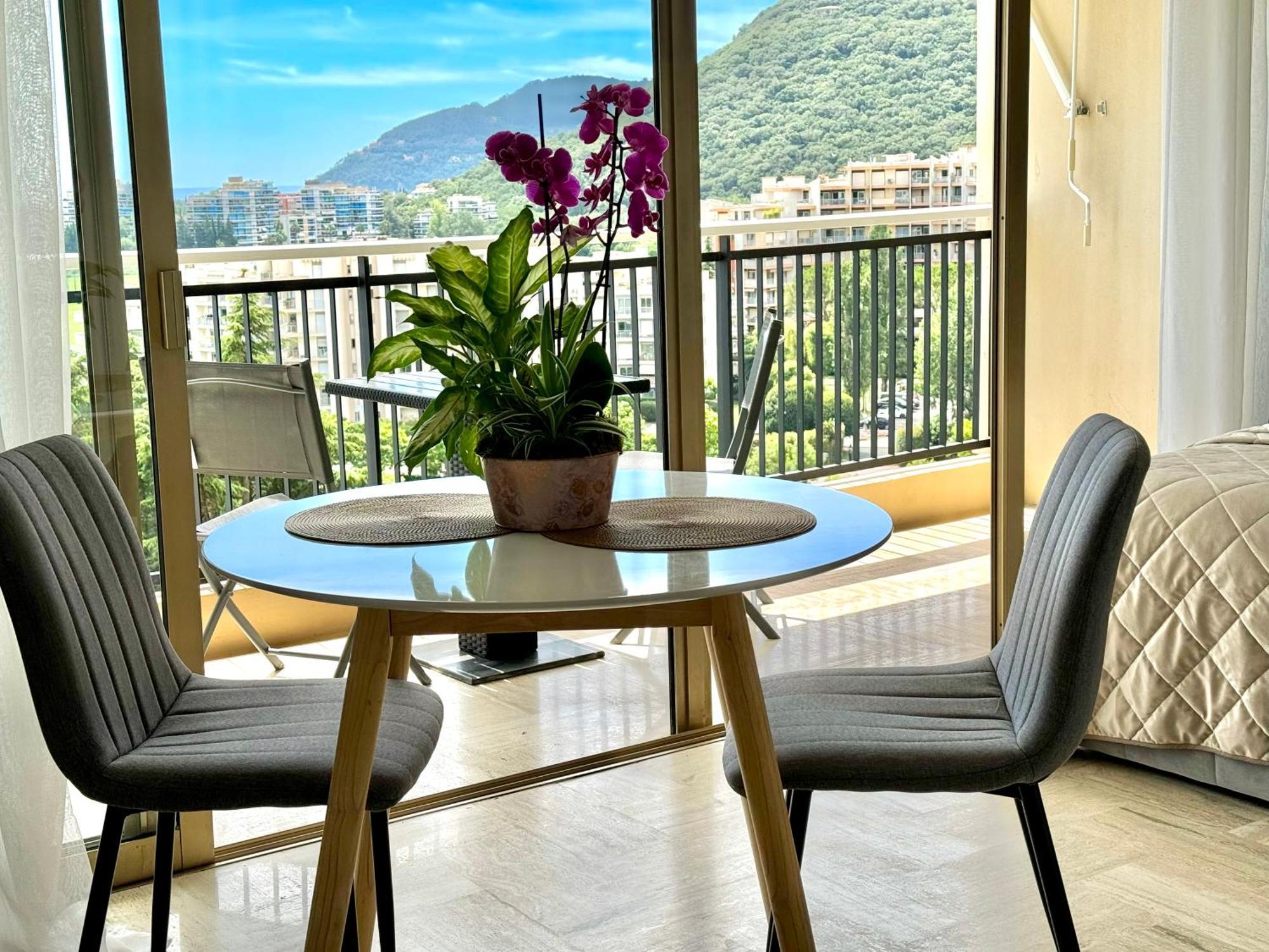 My Resid Appart Cannes Marina Vue Mer Mandelieu Eksteriør bilde
