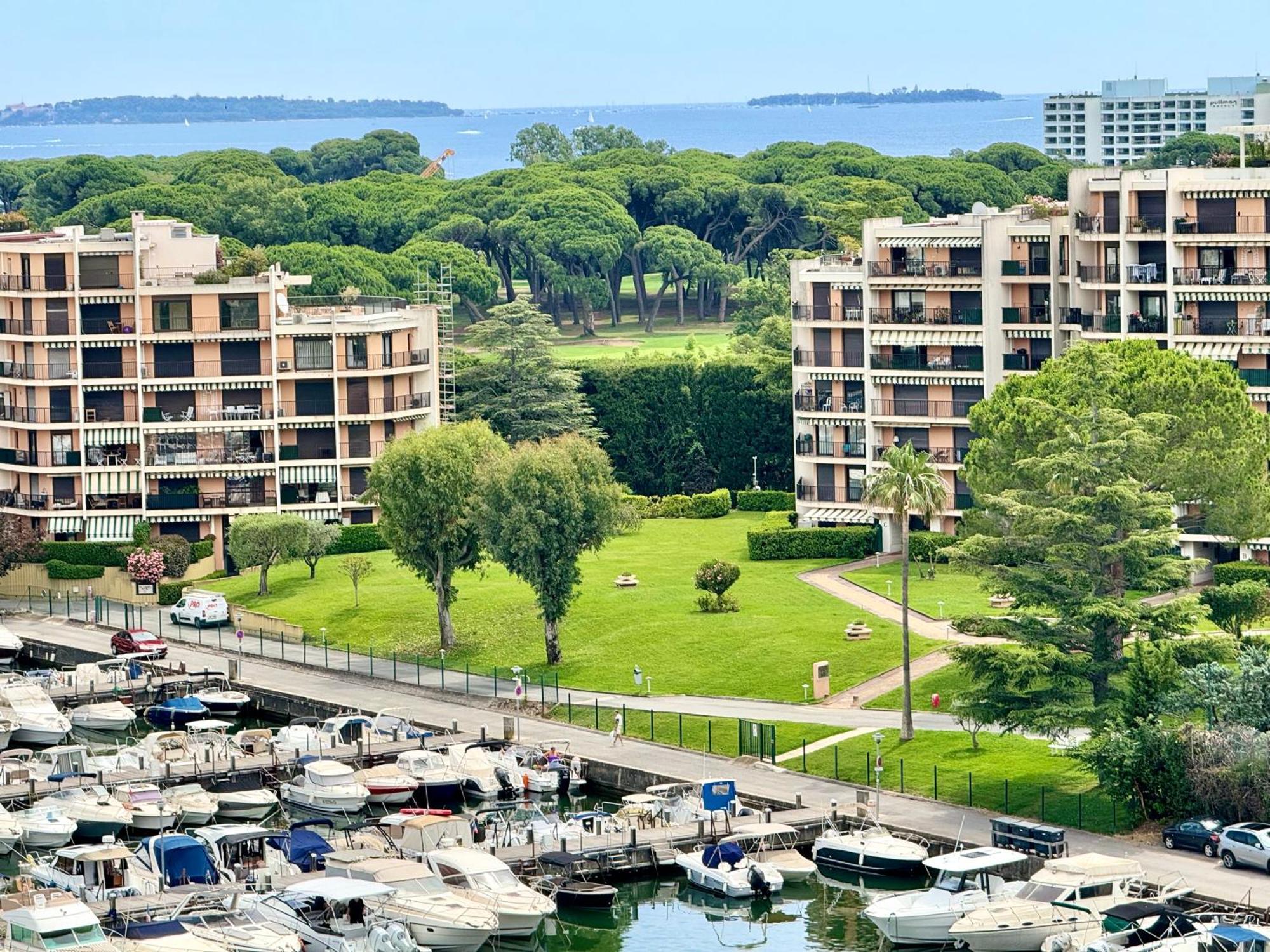 My Resid Appart Cannes Marina Vue Mer Mandelieu Eksteriør bilde